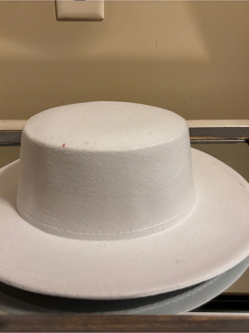 Classic White Felt Wide-Brim Hat for Men